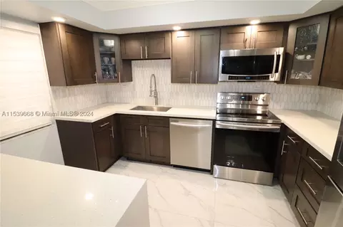 8101 Byron Ave #407, Miami Beach, FL 33141