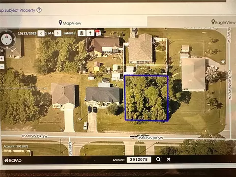 433 SW Osmosis Dr, Palm Bay, FL 32908