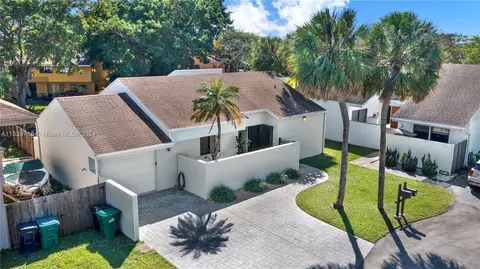 20418 SW 85th Ave, Cutler Bay, FL 33189