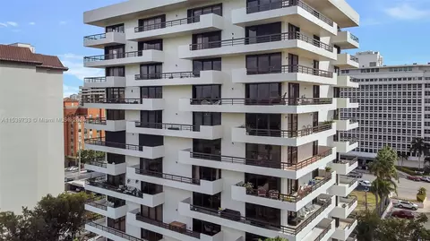 720 Coral Way #8A, Coral Gables, FL 33134