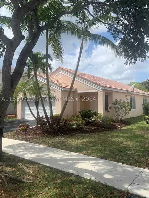 4327 Magnolia Ridge Dr, Weston, FL 33331
