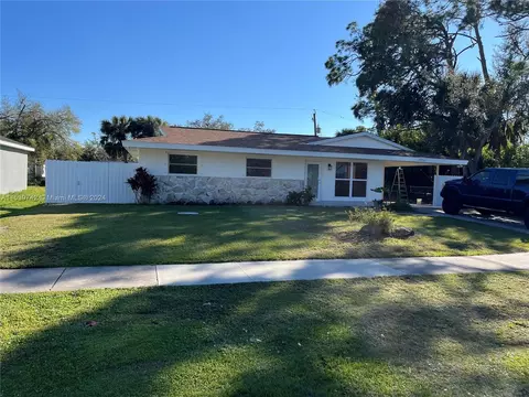 20233 Peachland, Port Charlotte, FL 33954