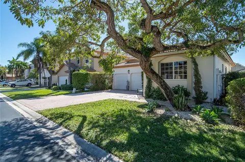 9818 NW 29th St, Doral, FL 33172