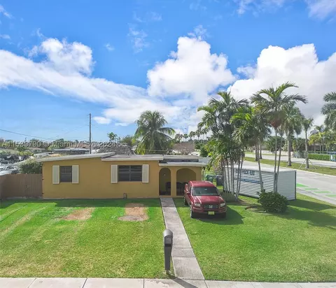 21600 SW 108th Ct, Miami, FL 33170