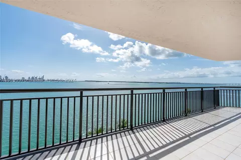 540 Brickell Key Dr #927, Miami, FL 33131