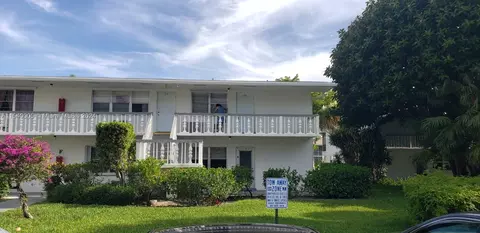 133 Coventry F #133, West Palm Beach, FL 33417