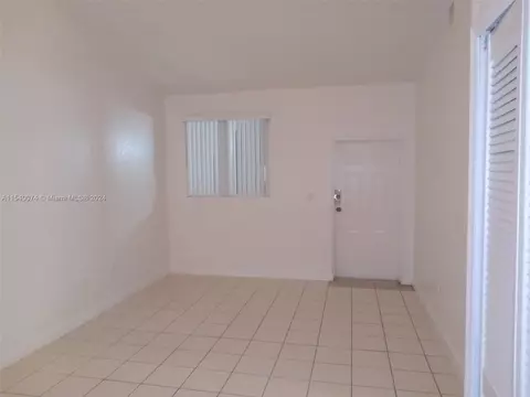1663 SE 29th St #204, Homestead, FL 33035