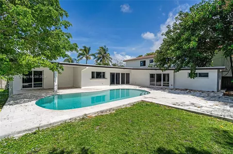 1940 NE 186th Dr, North Miami Beach, FL 33179