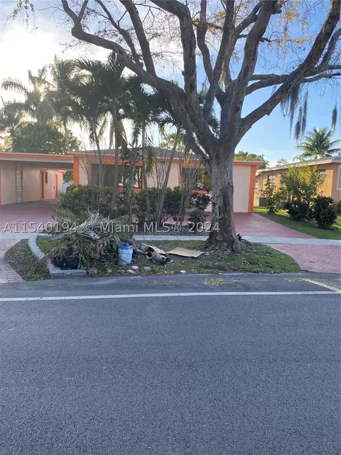 12420 NE 2nd Ave, North Miami, FL 33161