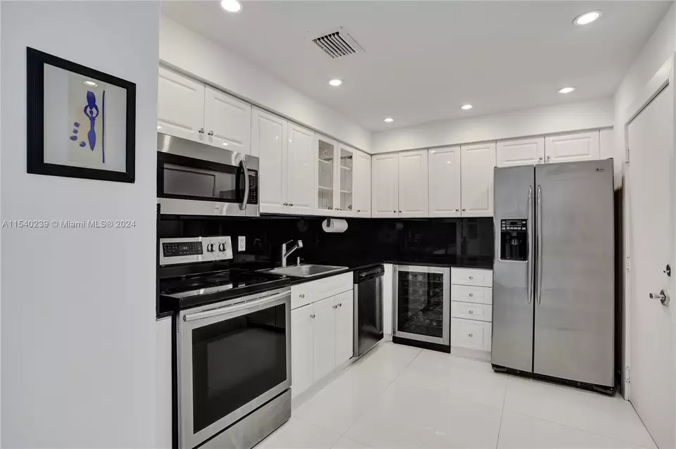  6770 Indian Creek Dr #TS-P, Miami Beach, FL 33141 photo 13