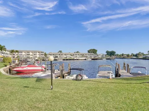 600 Pine Dr #111, Pompano Beach, FL 33060