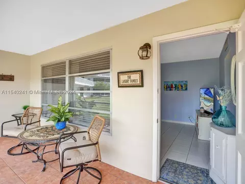 600 Pine Dr #111, Pompano Beach, FL 33060