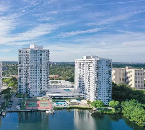 2780 NE 183rd St #2102, Aventura, FL 33160