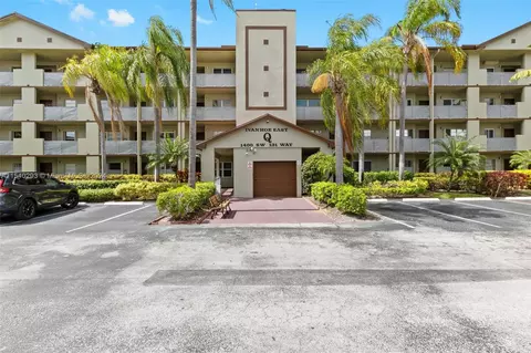 1400 SW 131st Way #202Q, Pembroke Pines, FL 33027