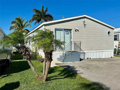 28501 SW 152 Ave #LOT 148, Homestead, FL 33033