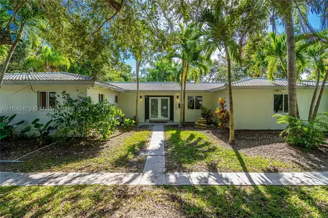 7460 SW 164th St, Palmetto Bay, FL 33157