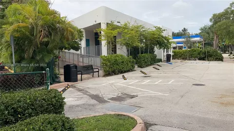 21 Harbor Dr, Key Biscayne, FL 33149 photo 1