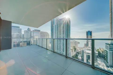 1010 Brickell Ave #2501, Miami, FL 33131