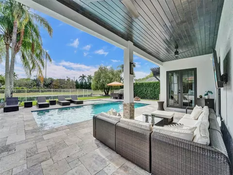 1099 Chenille Cir, Weston, FL 33327