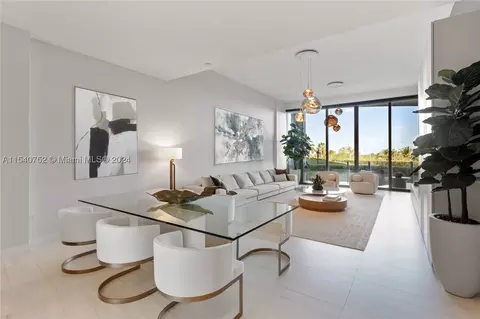 2811 S Bayshore Dr #4B, Miami, FL 33133