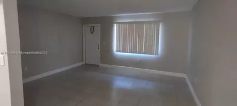 505 NW 177th St #106, Miami Gardens, FL 33169