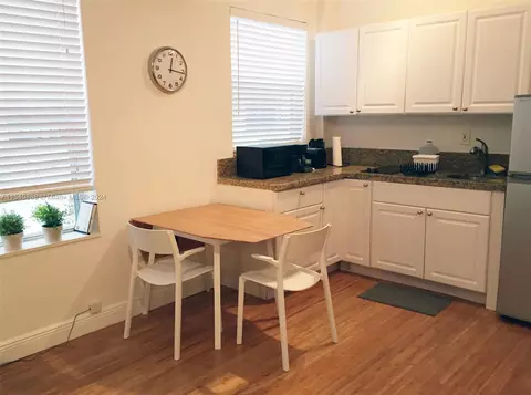 642 Michigan Ave #4, Miami Beach, FL 33139