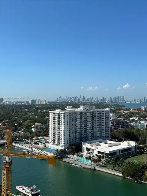 4401 Collins Ave #2310, Miami Beach, FL 33140