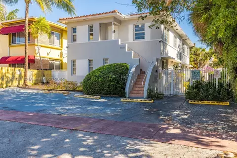 6929 Rue Vendome, Miami Beach, FL 33141