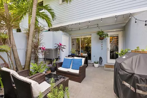 Exterior - Undisclosed, Key Biscayne, FL 33149 photo 3 of 7