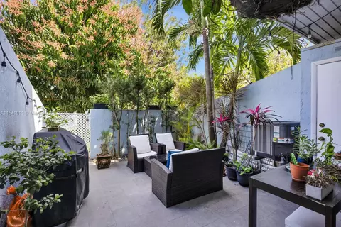 Exterior - Undisclosed, Key Biscayne, FL 33149 photo 2 of 7