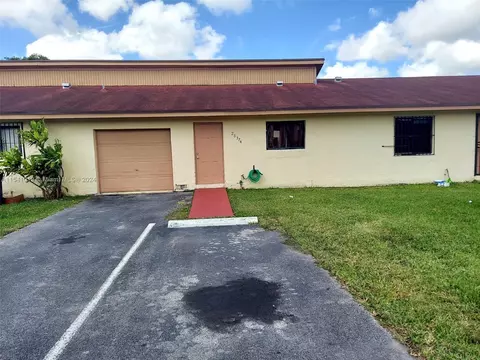 28374 SW 140th Pl, Homestead, FL 33033