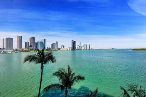 801 N Venetian Dr #605, Miami Beach, FL 33139