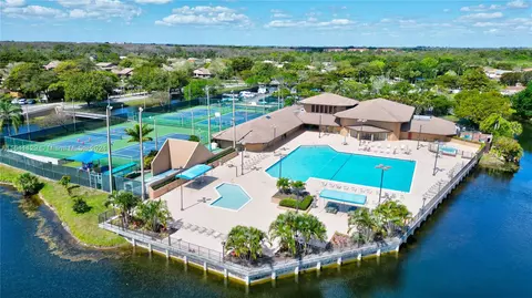 2302 NW 37th Ave, Coconut Creek, FL 33066