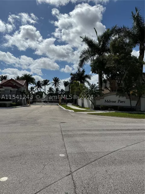 16574 SW 48th Ter, Miami, FL 33185