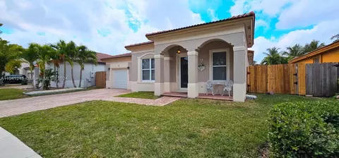 2104 NE 40th Ave, Homestead, FL 33033