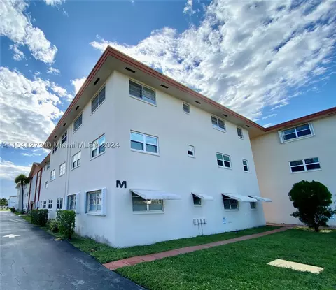 5300 Washington St #M308, Hollywood, FL 33021