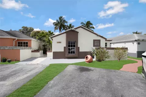 14969 SW 74th Ter, Miami, FL 33193