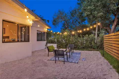 Exterior - 8950 NE 3rd Ave, El Portal, FL 33138 photo 3 of 12