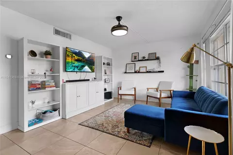 6676 SW 41st Pl #31, Davie, FL 33314