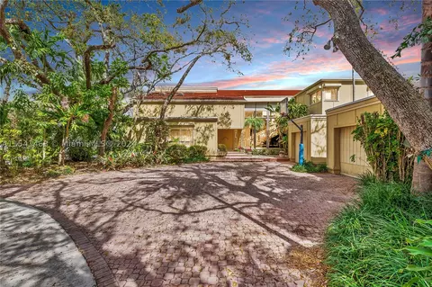 3071 N 35th St, Hollywood, FL 33021