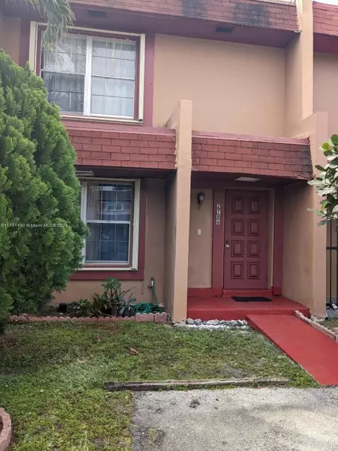 2786 NW 196th St #2786, Miami Gardens, FL 33056