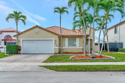 16000 SW 72nd Ter, Miami, FL 33193