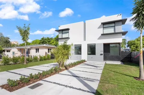 2977 SW 23rd Ter #2977, Miami, FL 33145