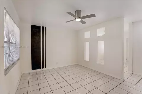 5300 Hollywood Blvd #6, Hollywood, FL 33021