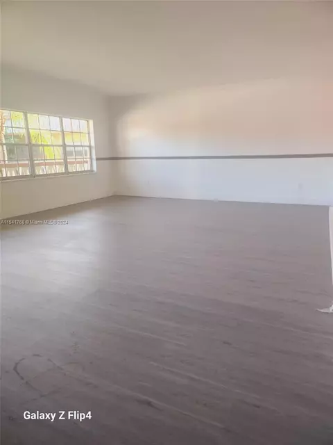 11855 NE 19th Dr #25, North Miami, FL 33181