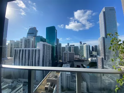 151 SE 1st St #2707, Miami, FL 33131