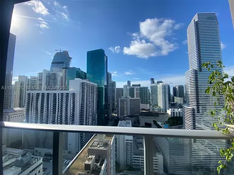 151 SE 1st St #2707, Miami, FL 33131