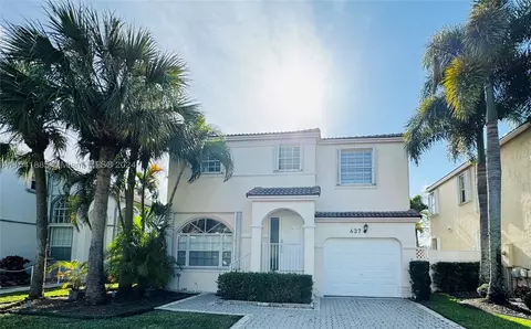 637 NW 159th Ave, Pembroke Pines, FL 33028