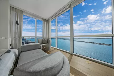 2101 Brickell Ave #3204, Miami, FL 33129