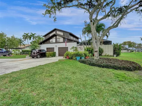 9746 N Boca Gardens Cir N #D, Boca Raton, FL 33496